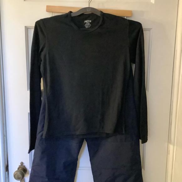 Lands End DKNavy Kid Ski Pants. Like New. Free black under layer thermal incl. - Picture 9 of 12